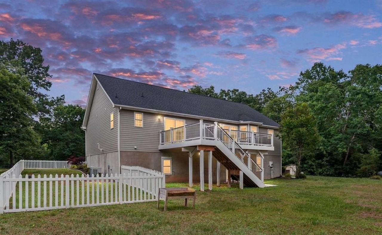 8009 Burrell Rd - Photo 2 of 41