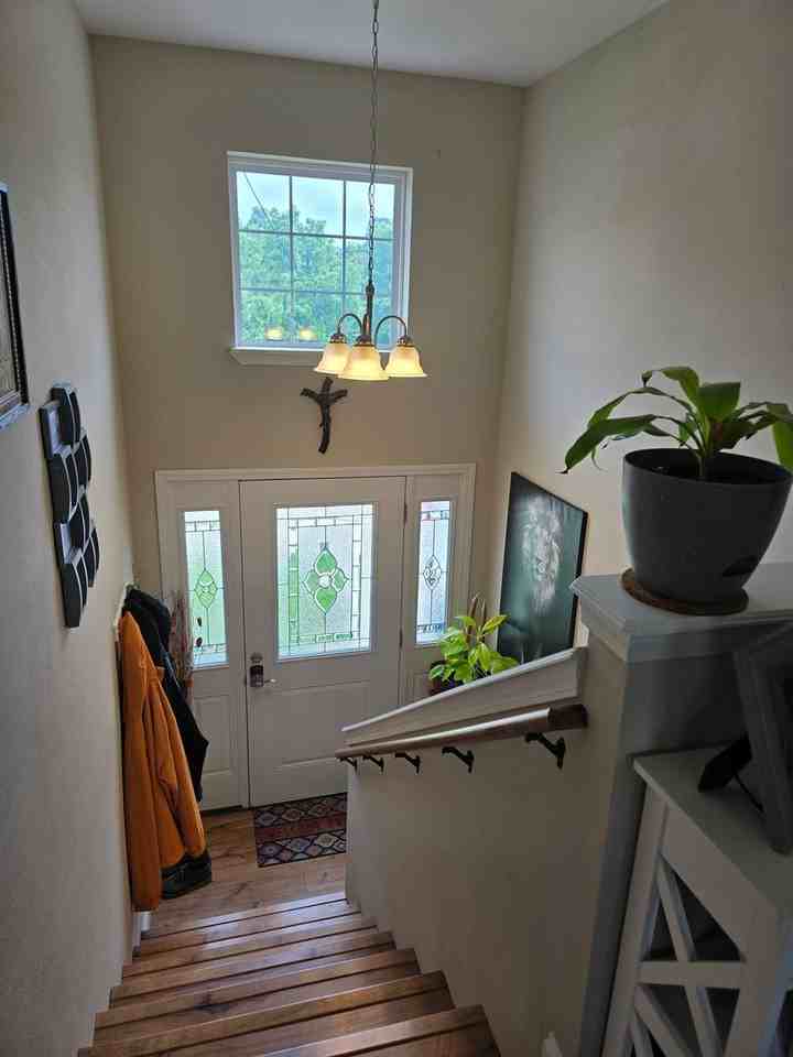 203 Ridgeview Dr - Photo 3 of 39