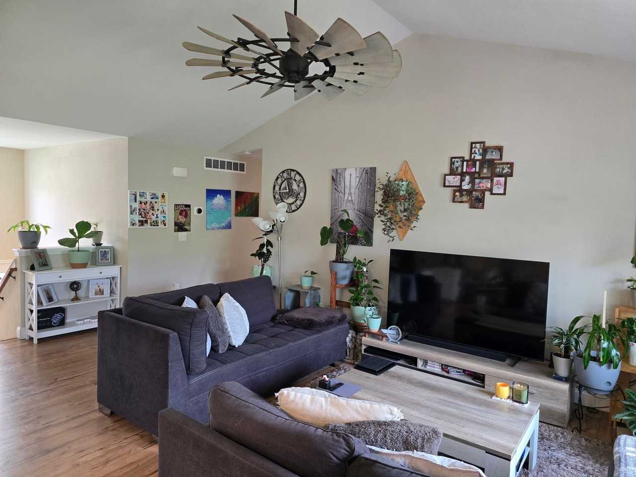 203 Ridgeview Dr - Photo 5 of 39
