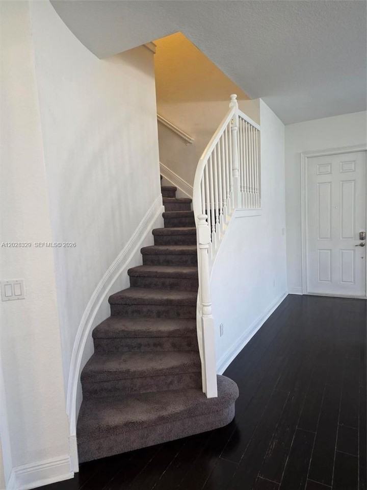 8671 Lakeside Bnd - Photo 3 of 19