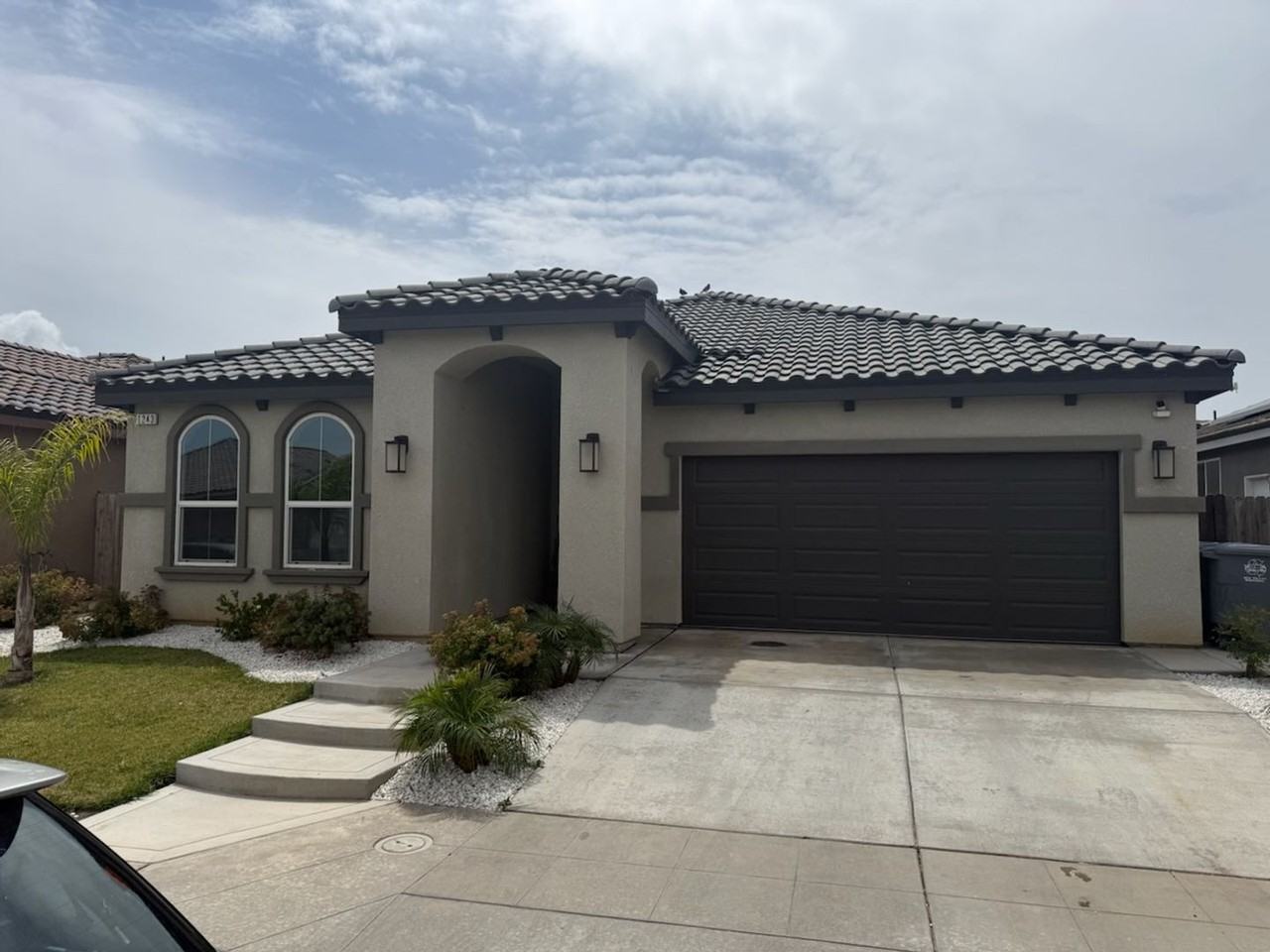 1243 Bristlecone Dr - Photo 2 of 3
