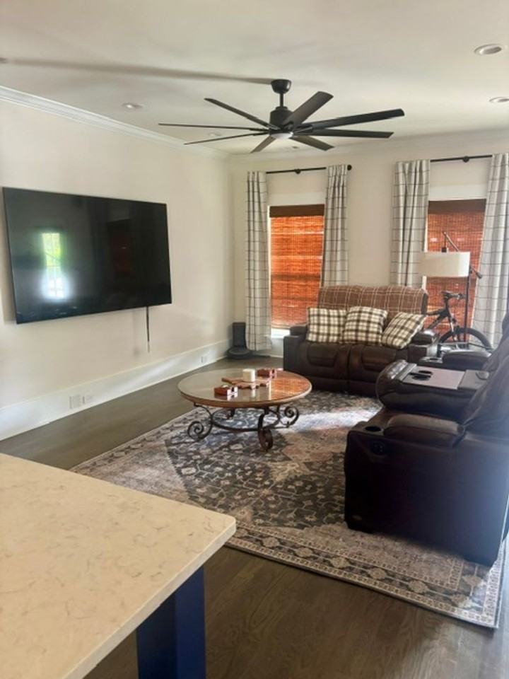 3143 Switzer Dr - Photo 5 of 15