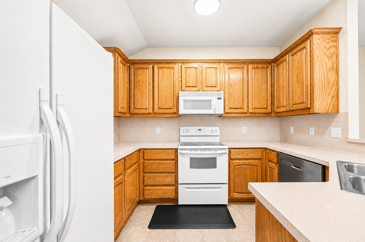 138 Lake Forest Dr - Photo 5 of 22