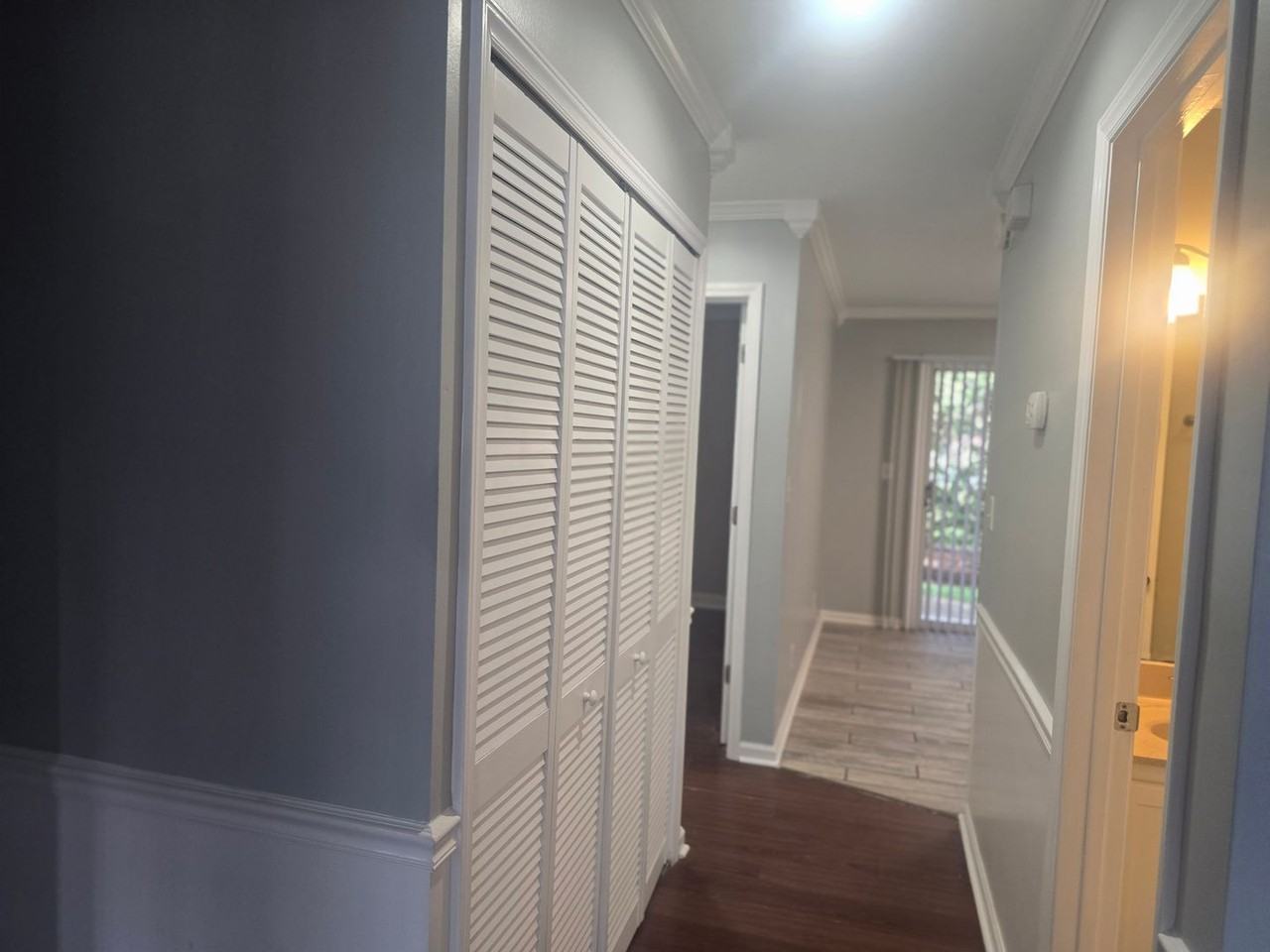 702 Westbrook Ct - Photo 3 of 15