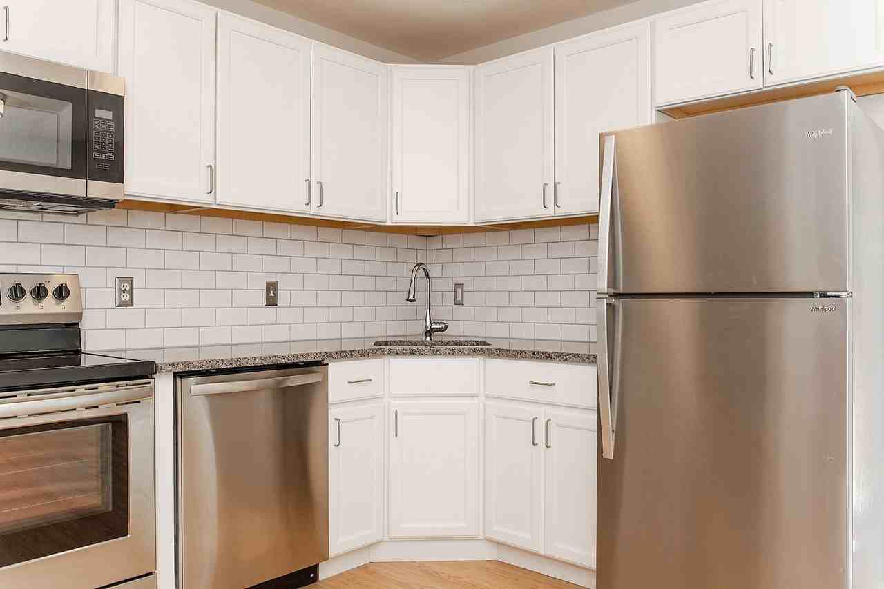 67 Heritage Ct - Photo 2 of 18