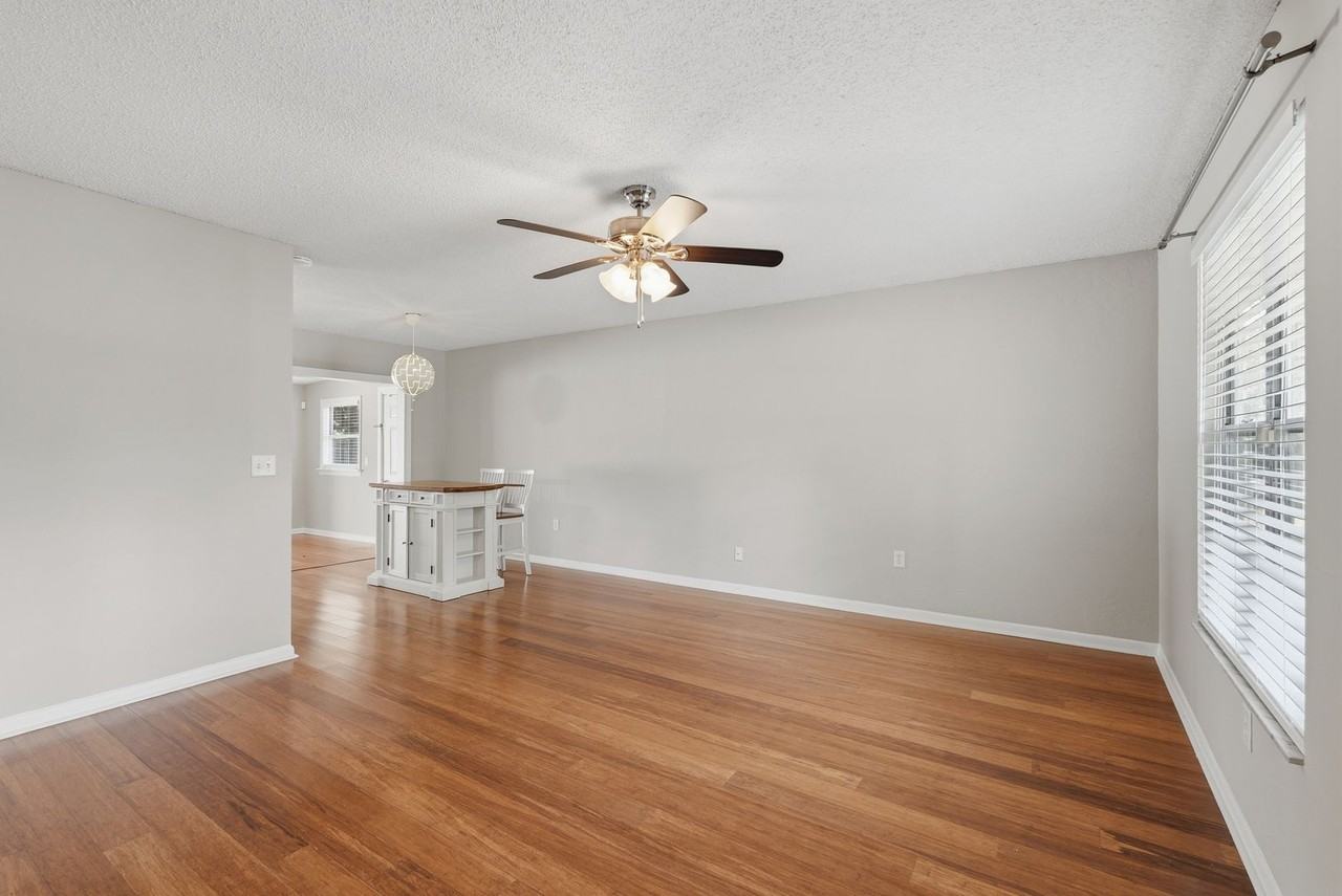 3710 Nw 22nd Ter - Photo 4 of 29