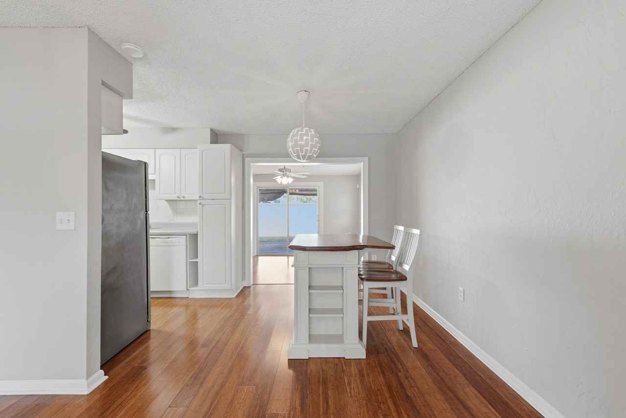 3710 Nw 22nd Ter - Photo 6 of 29