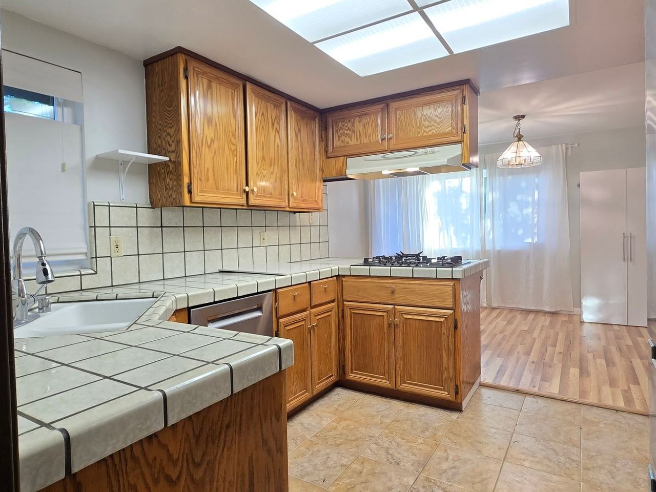 2795 Fountain Oaks Dr - Photo 3 of 14