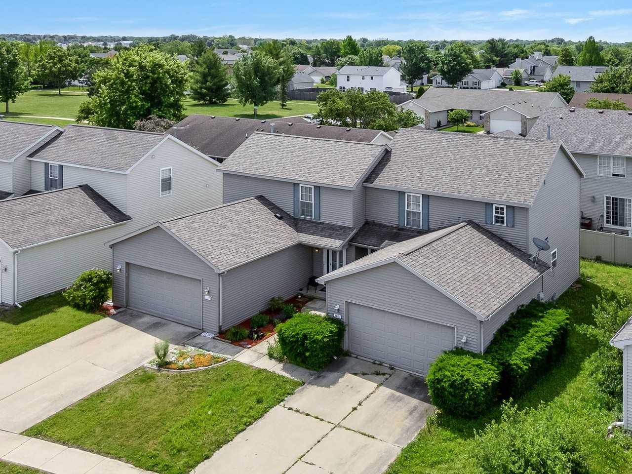 3907 Balmoral Dr - Photo 6 of 44