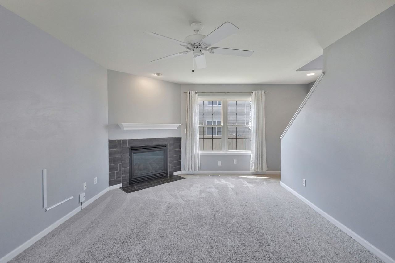 3907 Balmoral Dr - Photo 7 of 44