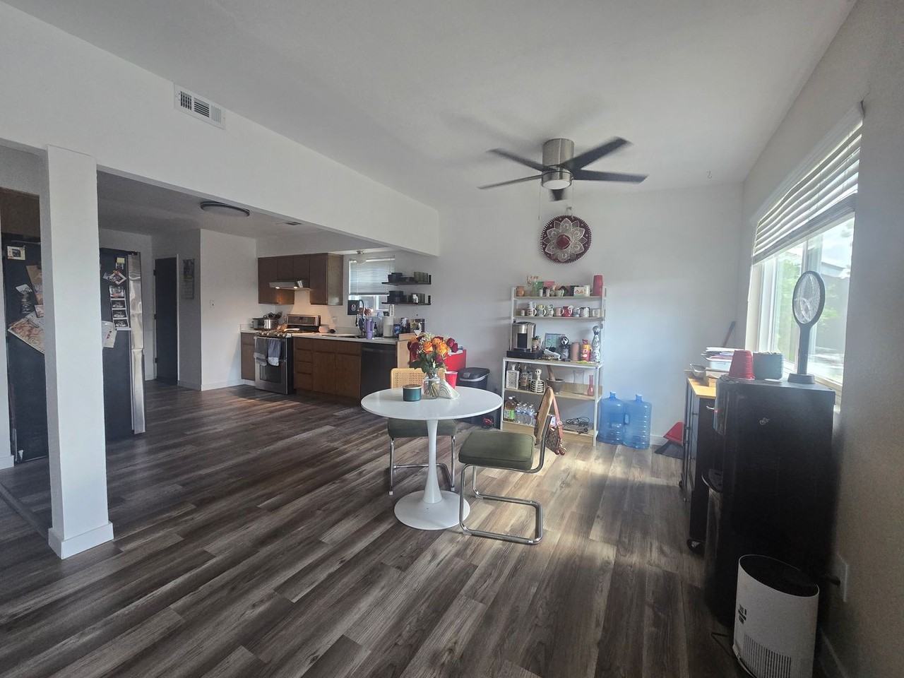 1012 Michelle Ct - Photo 5 of 13