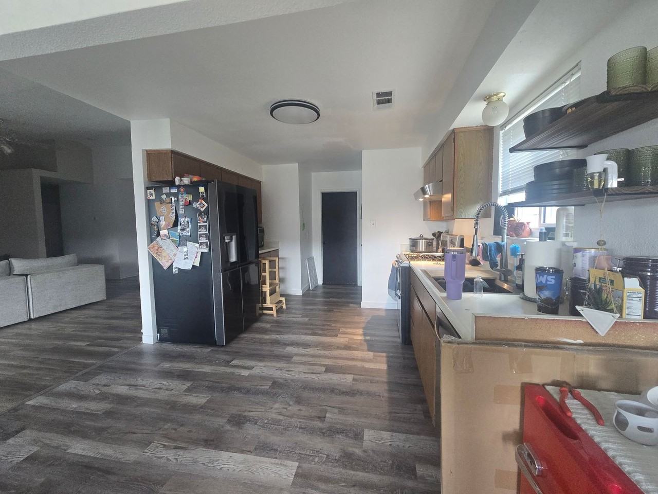 1012 Michelle Ct - Photo 6 of 13