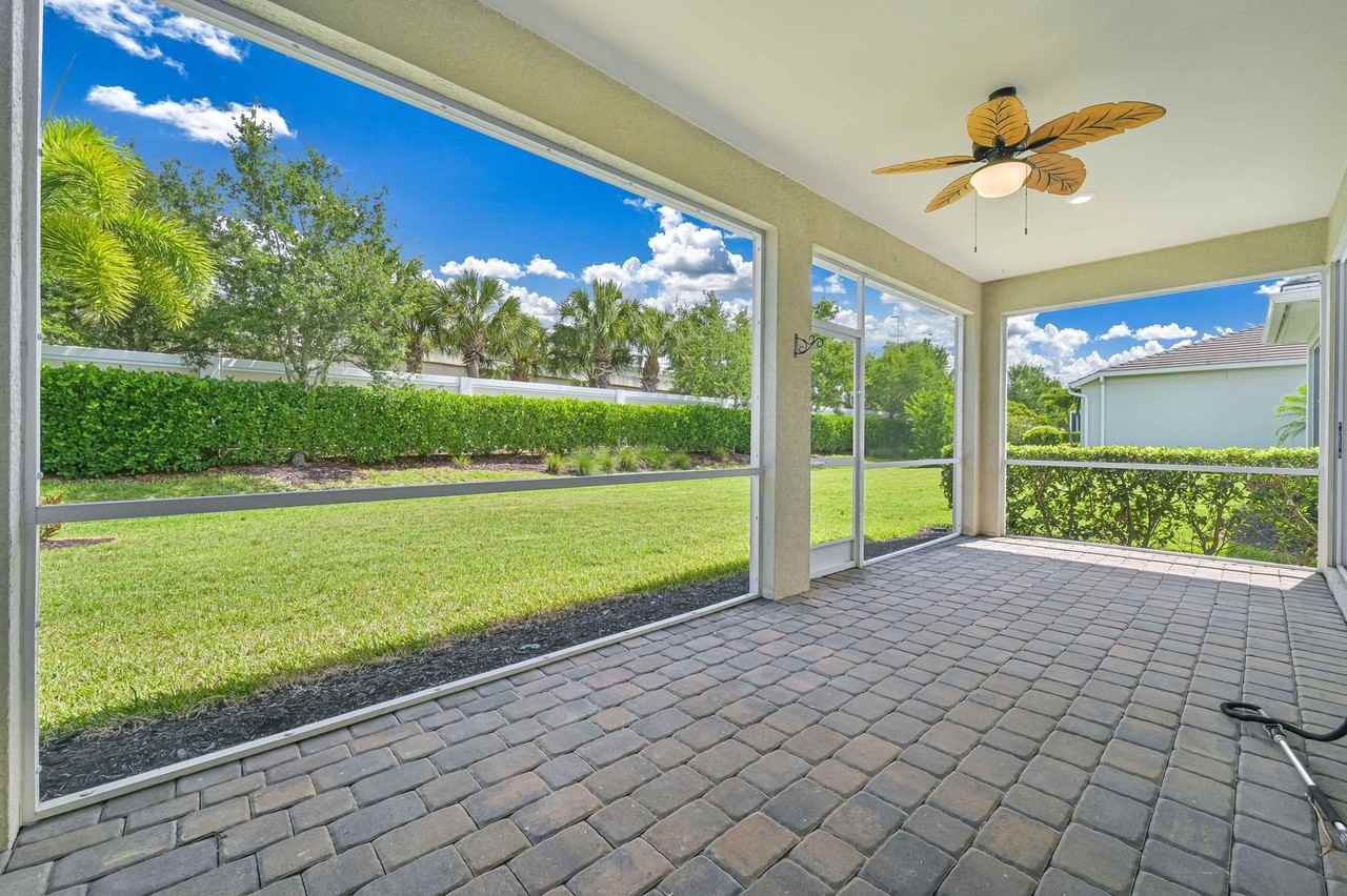 10530 Otter Key Ln - Photo 5 of 35