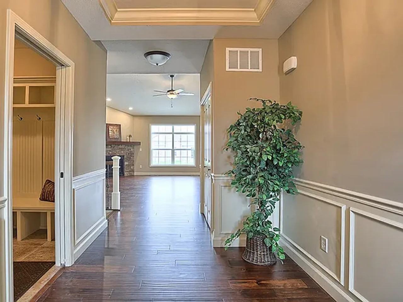 108 Cattail Ave - Photo 4 of 22