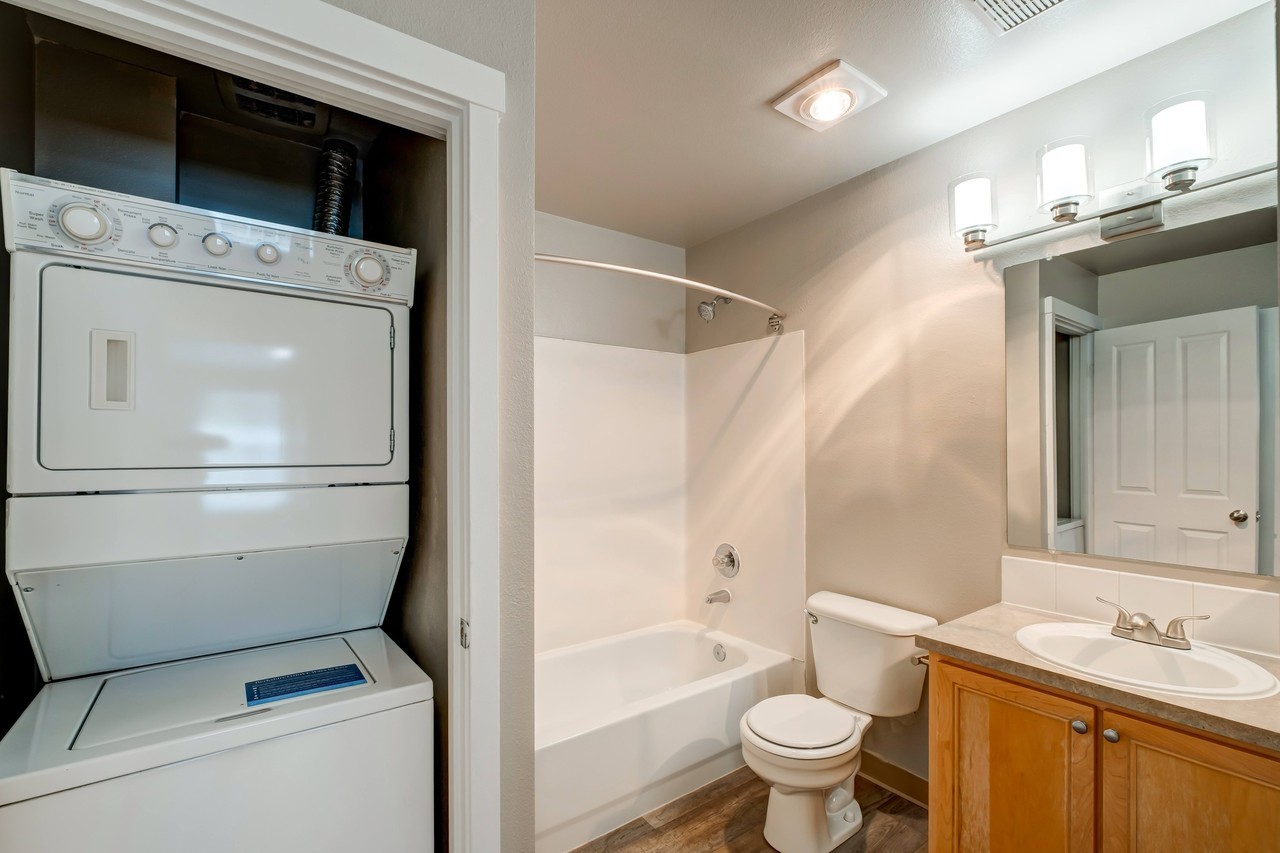 Echo Ridge - Photo 3 of 21