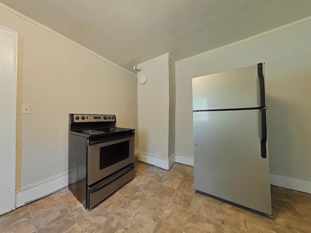224 N Dunleith Ave - Photo 2 of 11