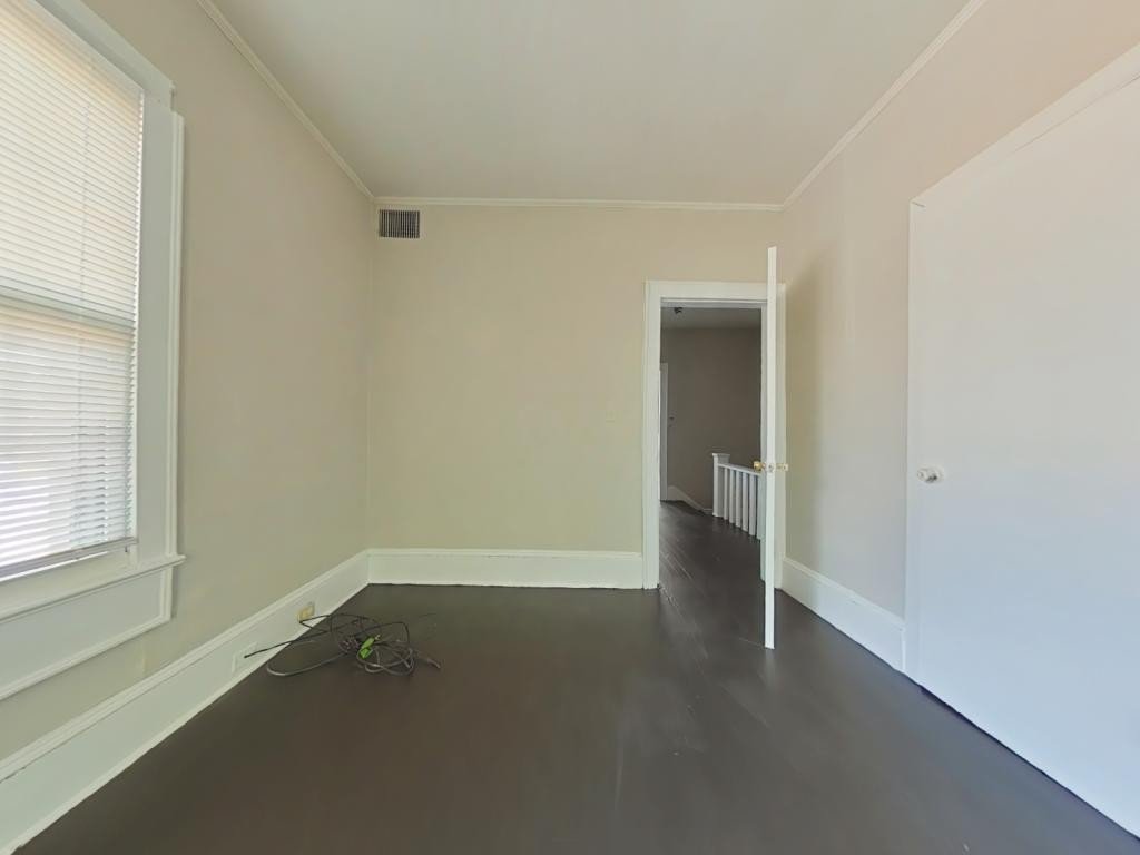224 N Dunleith Ave - Photo 6 of 11