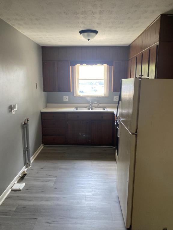 1117 17th St W - Photo 5 of 5