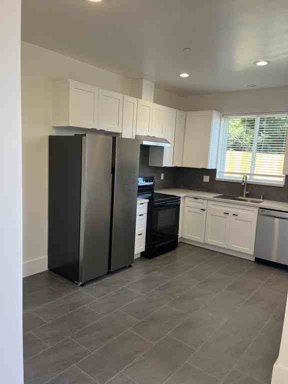 414 Grace Way - Photo 4 of 9