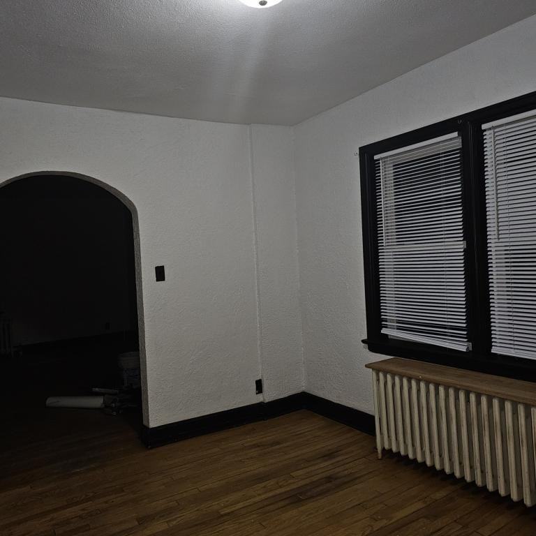 1114 E 22nd St - Photo 2 of 4