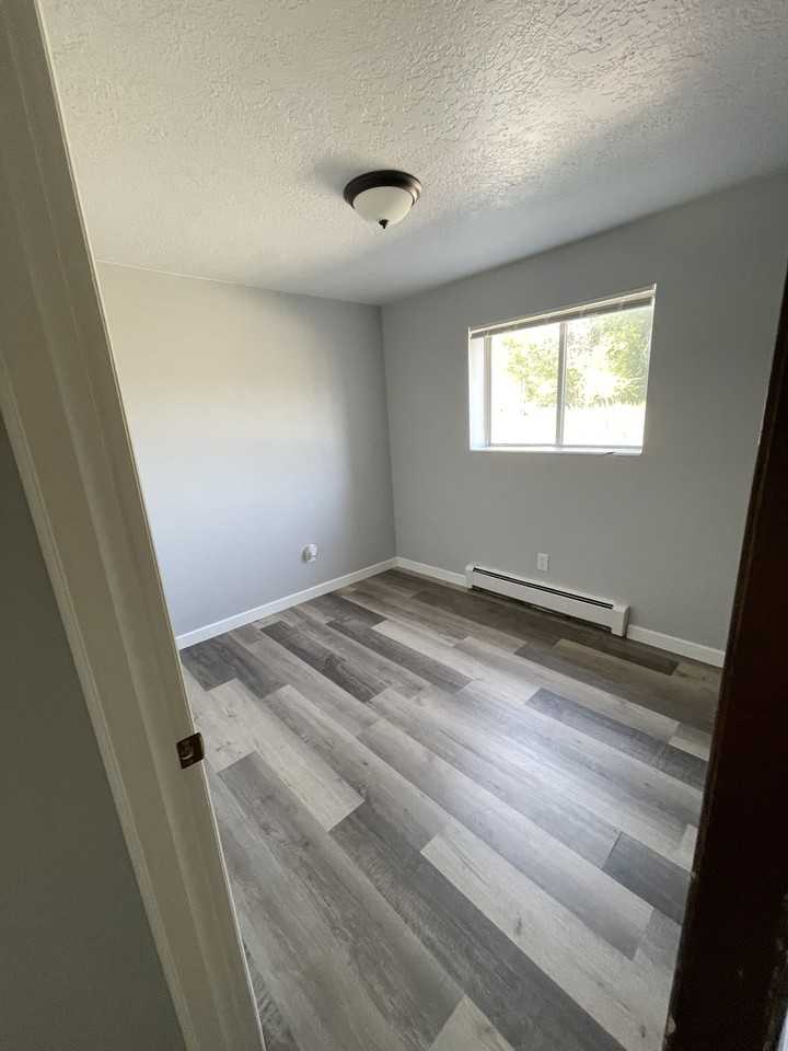 301 1/2 Westnorth #3 - Photo 5 of 6