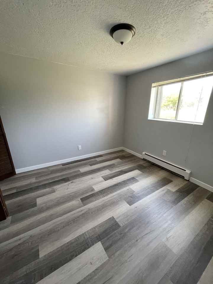 301 1/2 Westnorth #3 - Photo 4 of 6