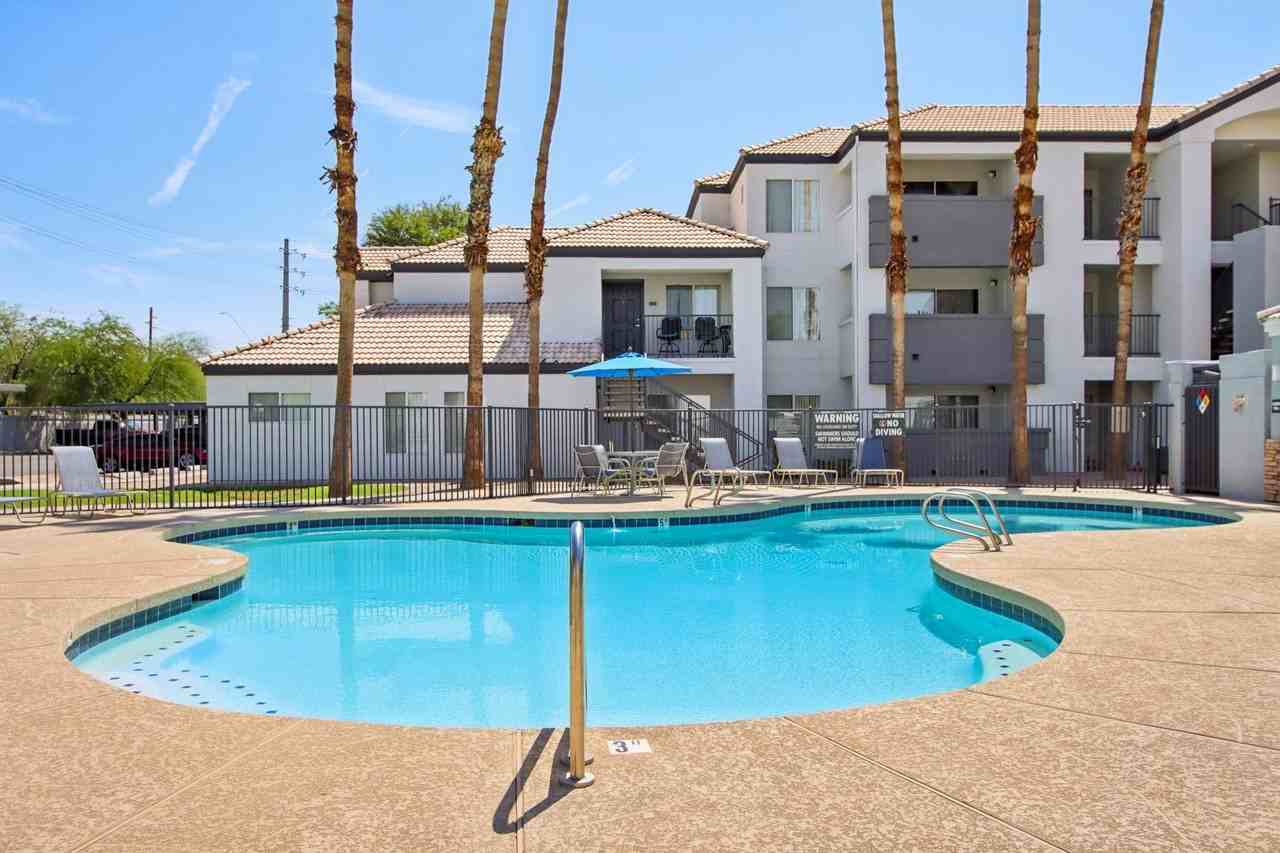 The Village at Sun Valley Apartments - Photo 4 of 42
