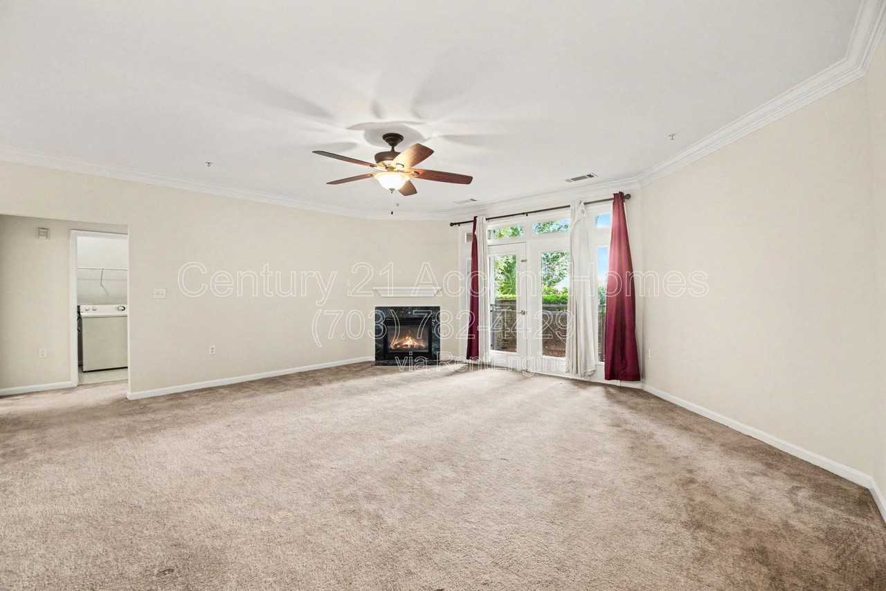 1641 Ladue Ct #102 - Photo 5 of 26