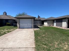 6706 Crestmont Ct - Photo 1 of 1