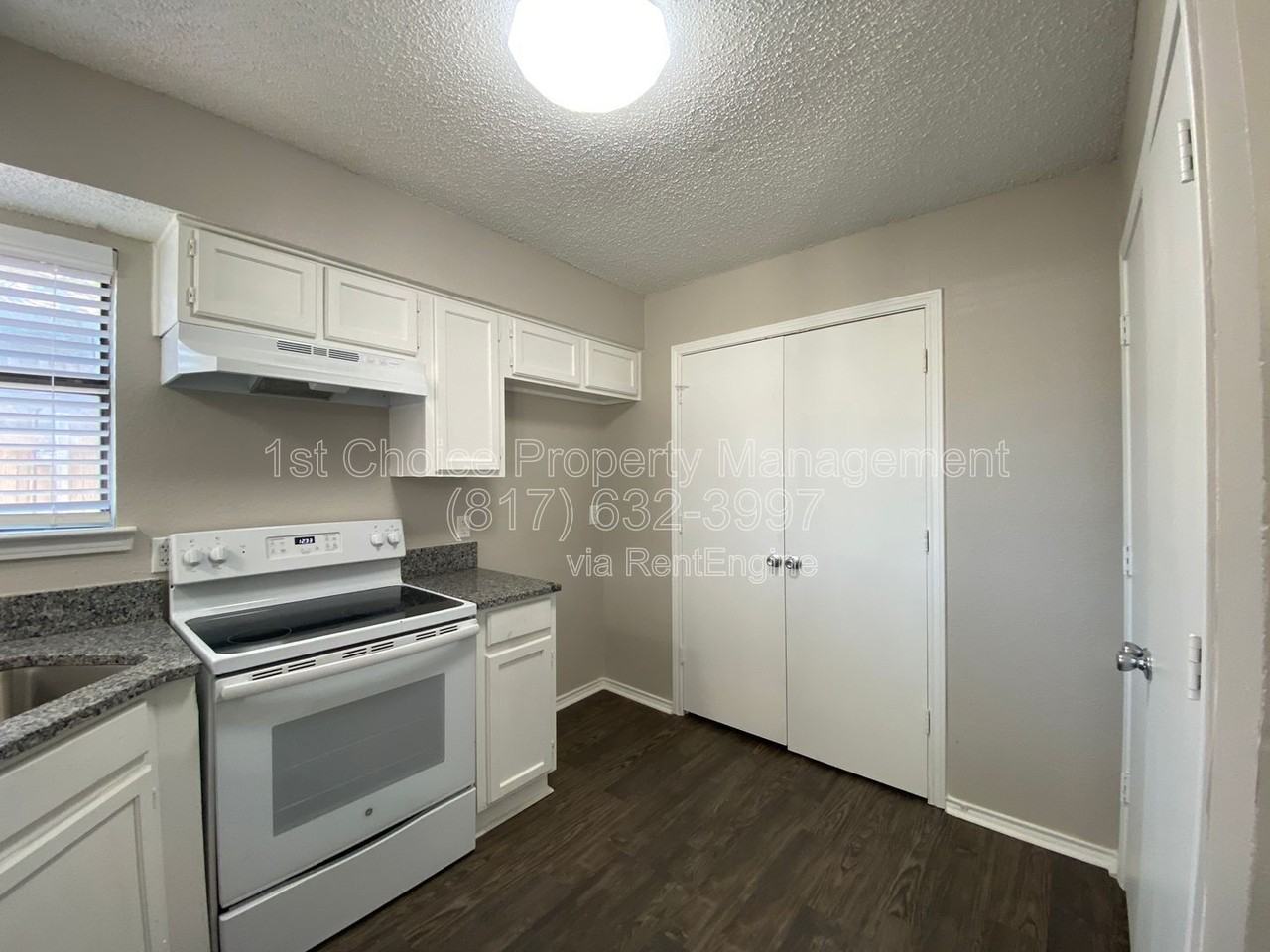 6706 Crestmont Ct - Photo 3 of 23