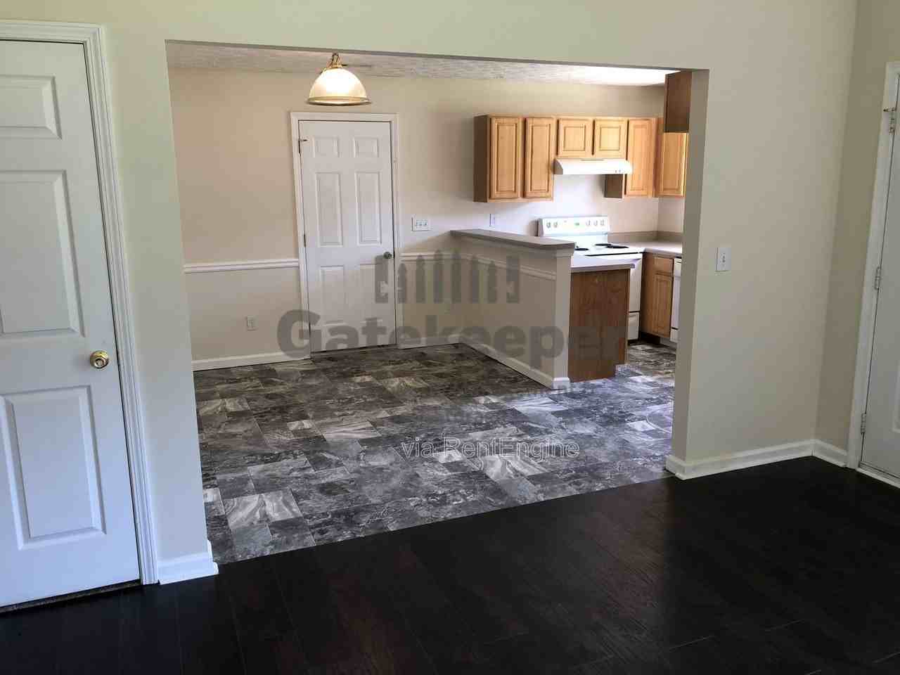 117 Jenny Rd - Photo 3 of 14