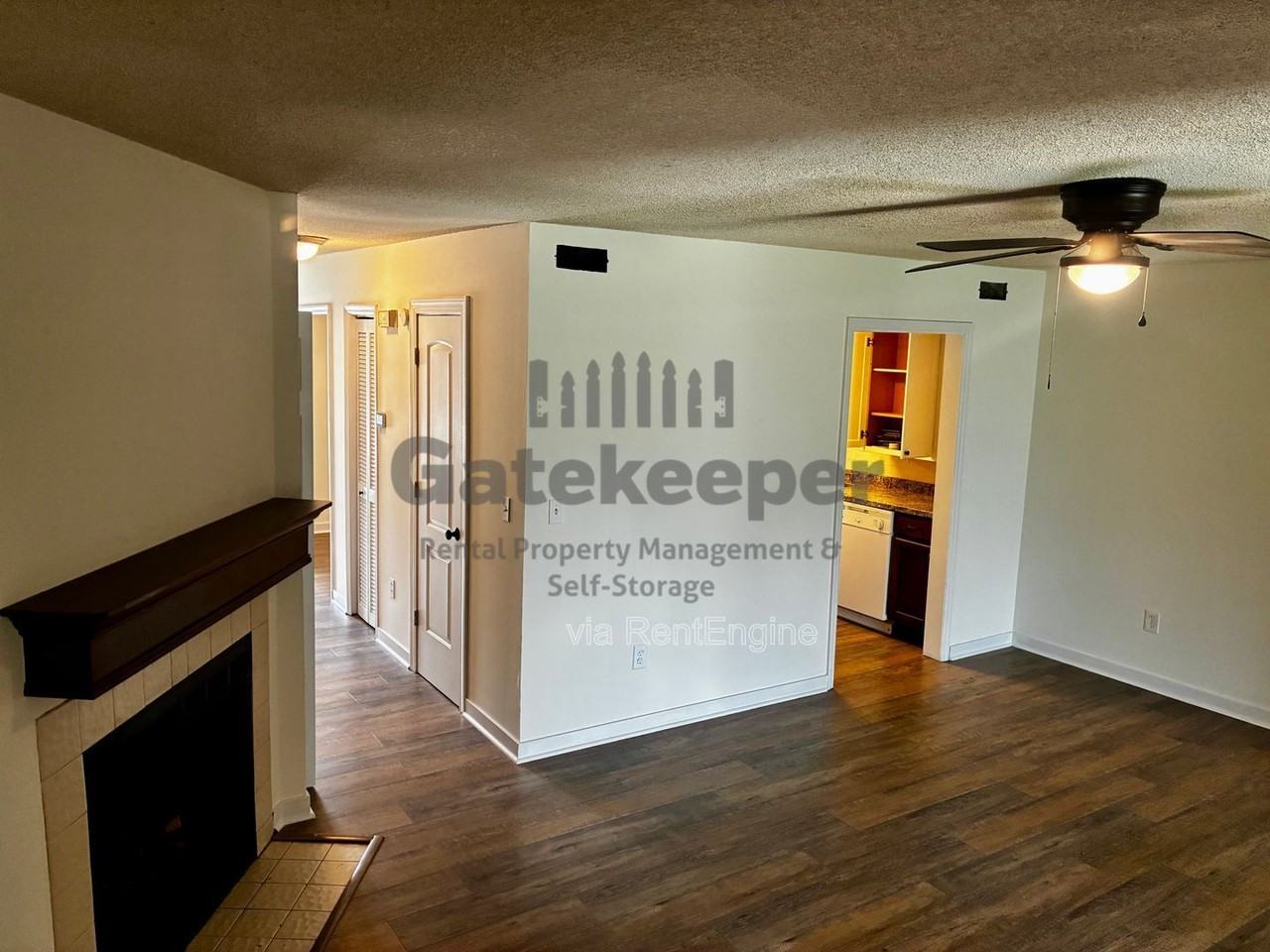 101 Sandlewood Dr - Photo 4 of 16