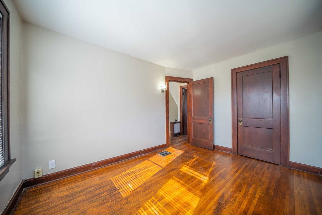119 E 7th Ave - Photo 6 of 11