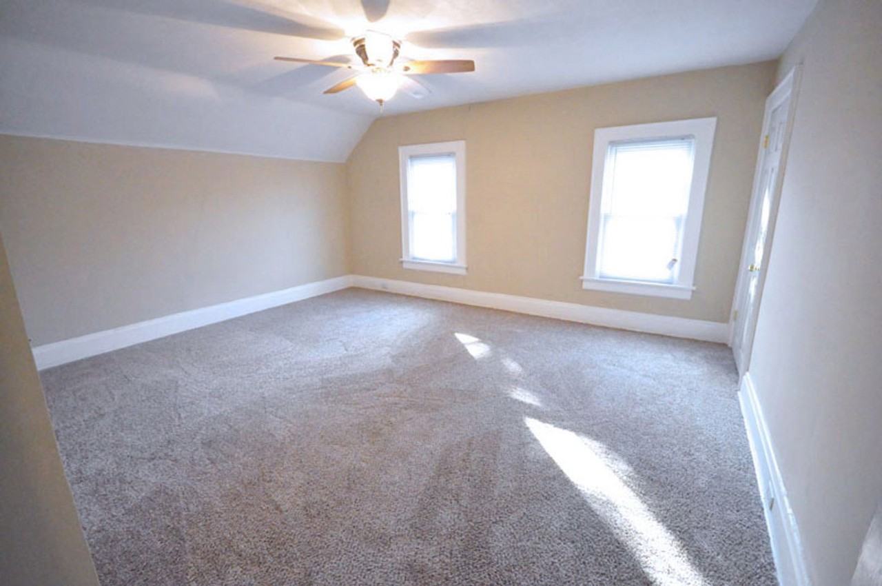 1504 Hamlet St - Photo 7 of 8
