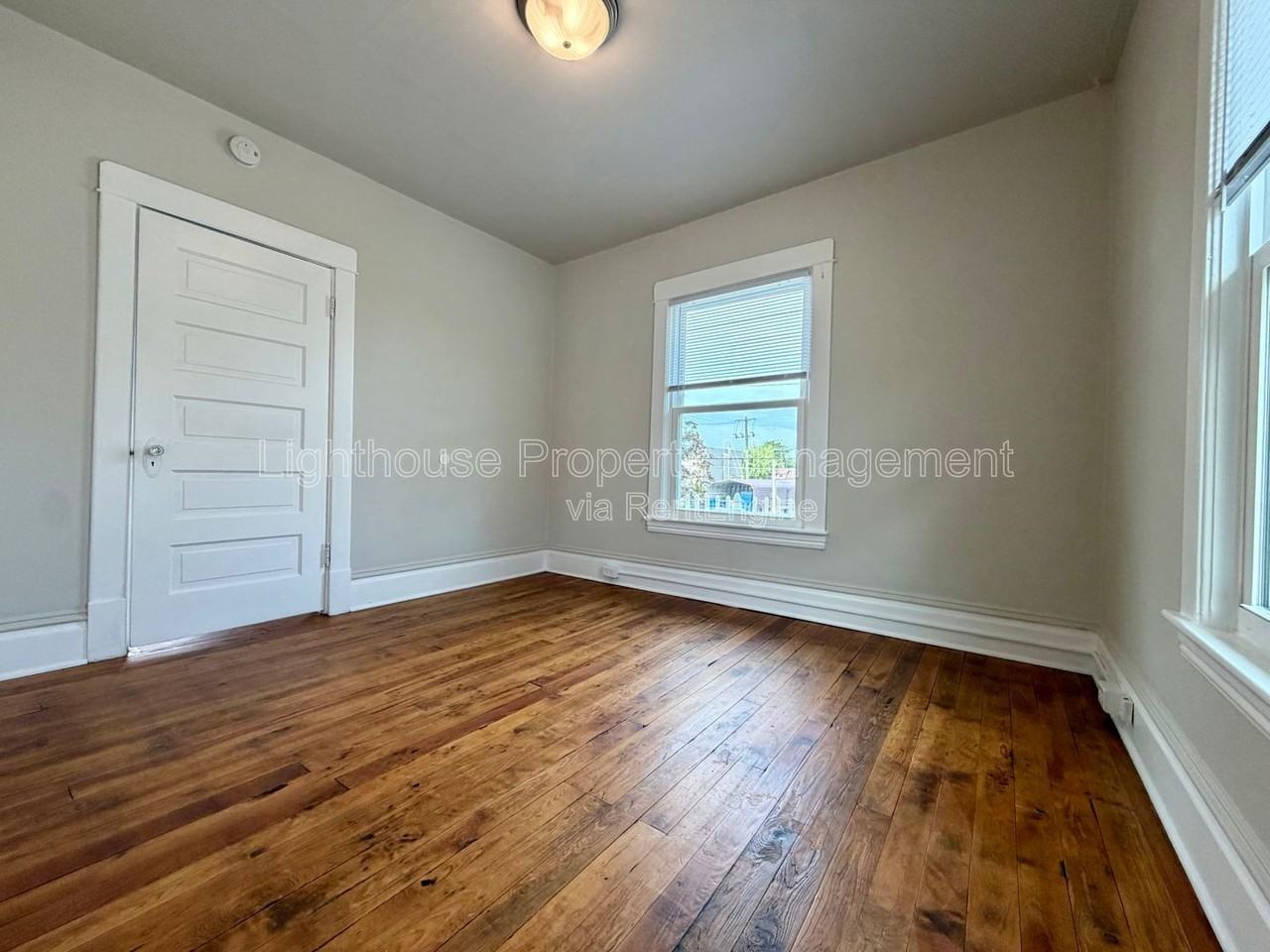 1242 Davis Ave Nw - Photo 6 of 17