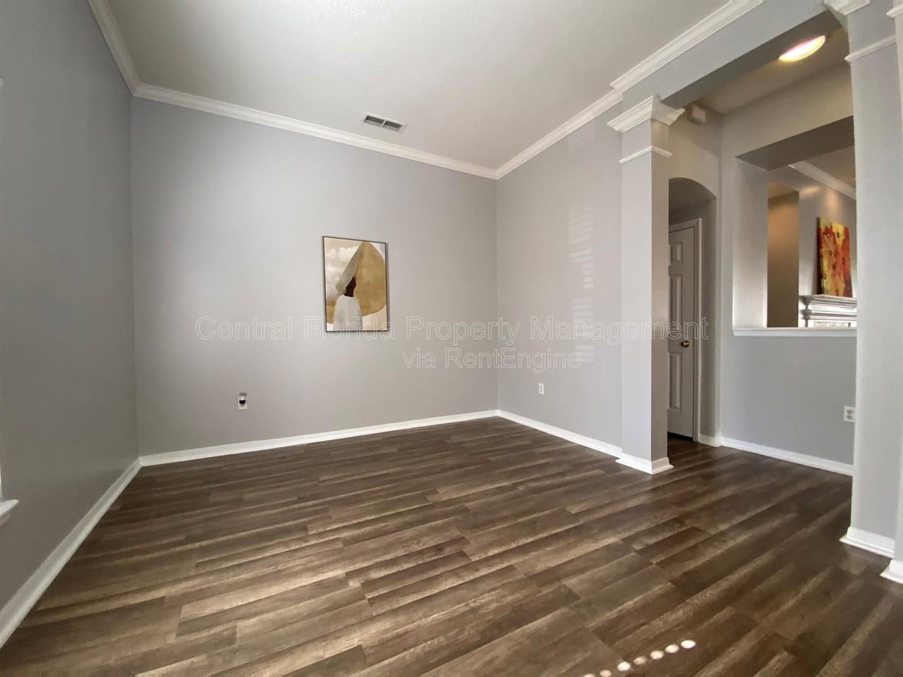 10885 Piping Rock Cir - Photo 5 of 28