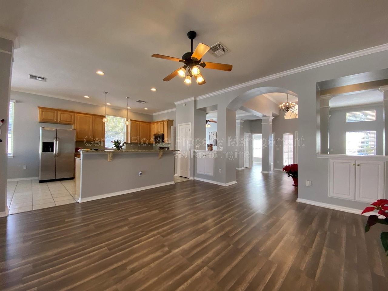 10885 Piping Rock Cir - Photo 6 of 28