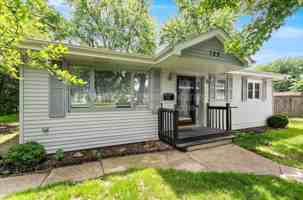 featured image of 122 N Hamilton St