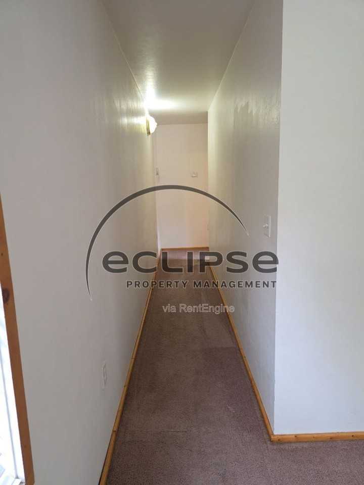 908 9th St #908 - Photo 7 of 22