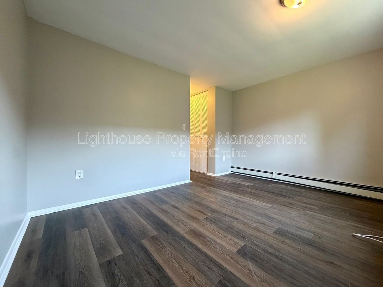 510 Woodridge St Ne #21 - Photo 6 of 10