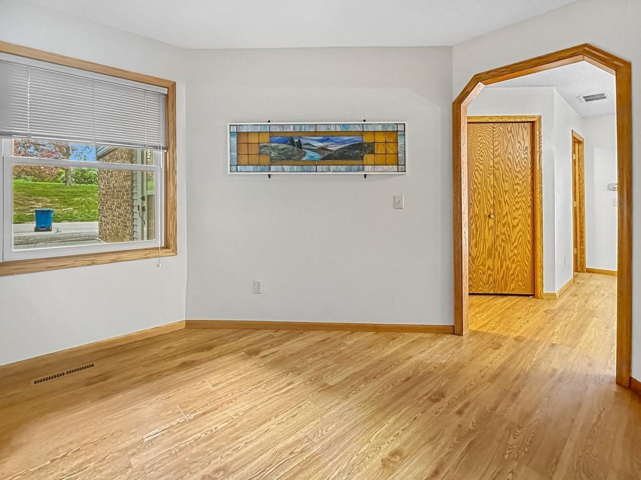 5308 Highpointe Dr - Photo 7 of 35