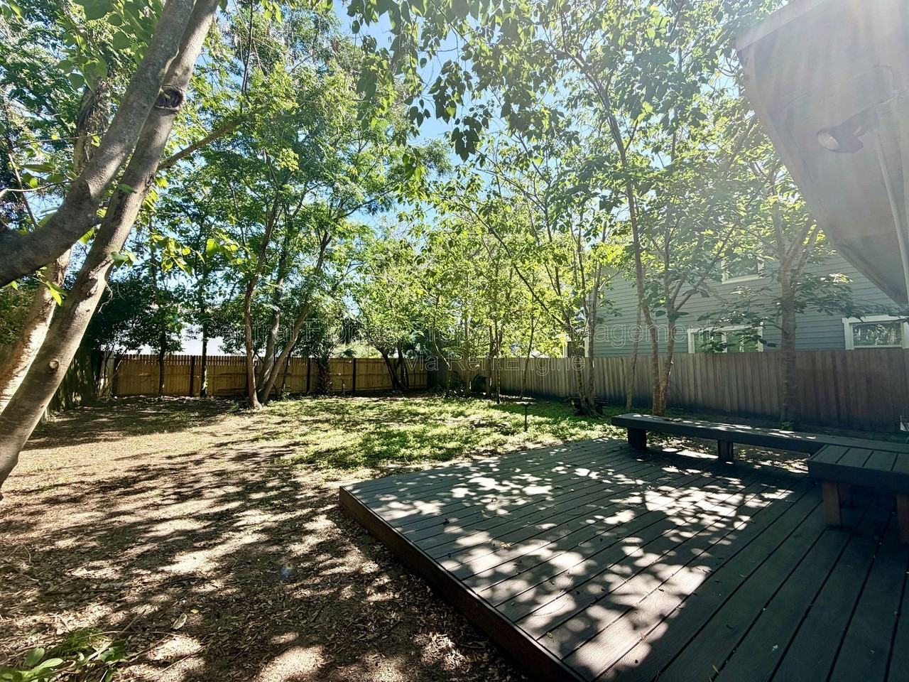 2619 E Washington St - Photo 2 of 24