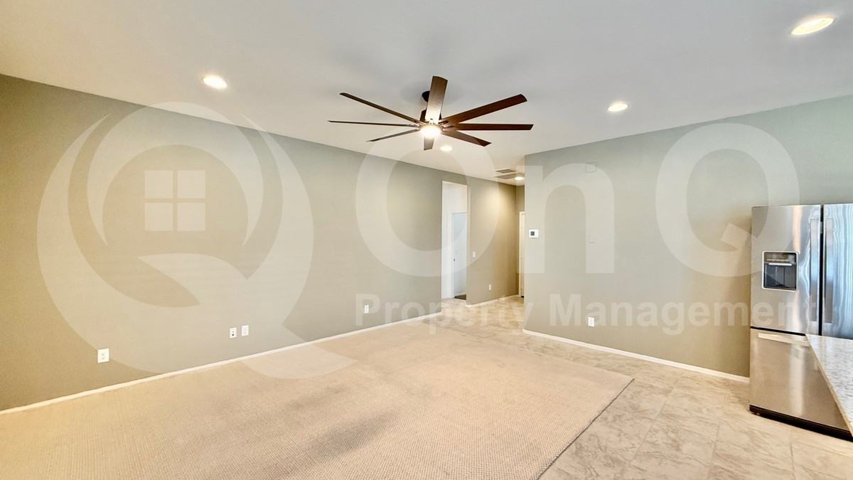 1172 W Paradise Way - Photo 5 of 18
