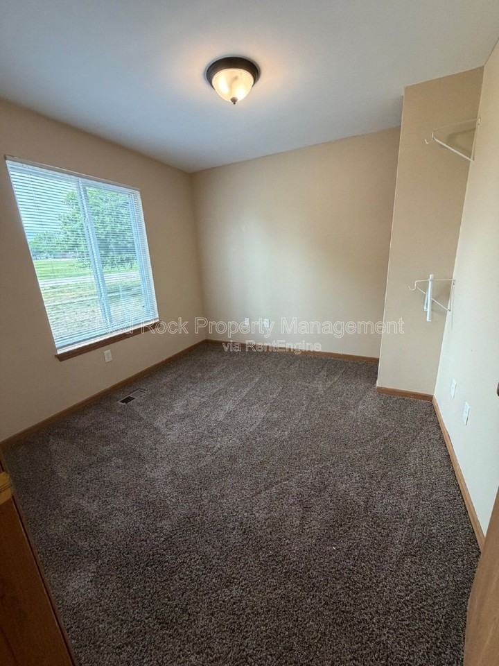 1931 Dupont Dr #103 - Photo 4 of 13