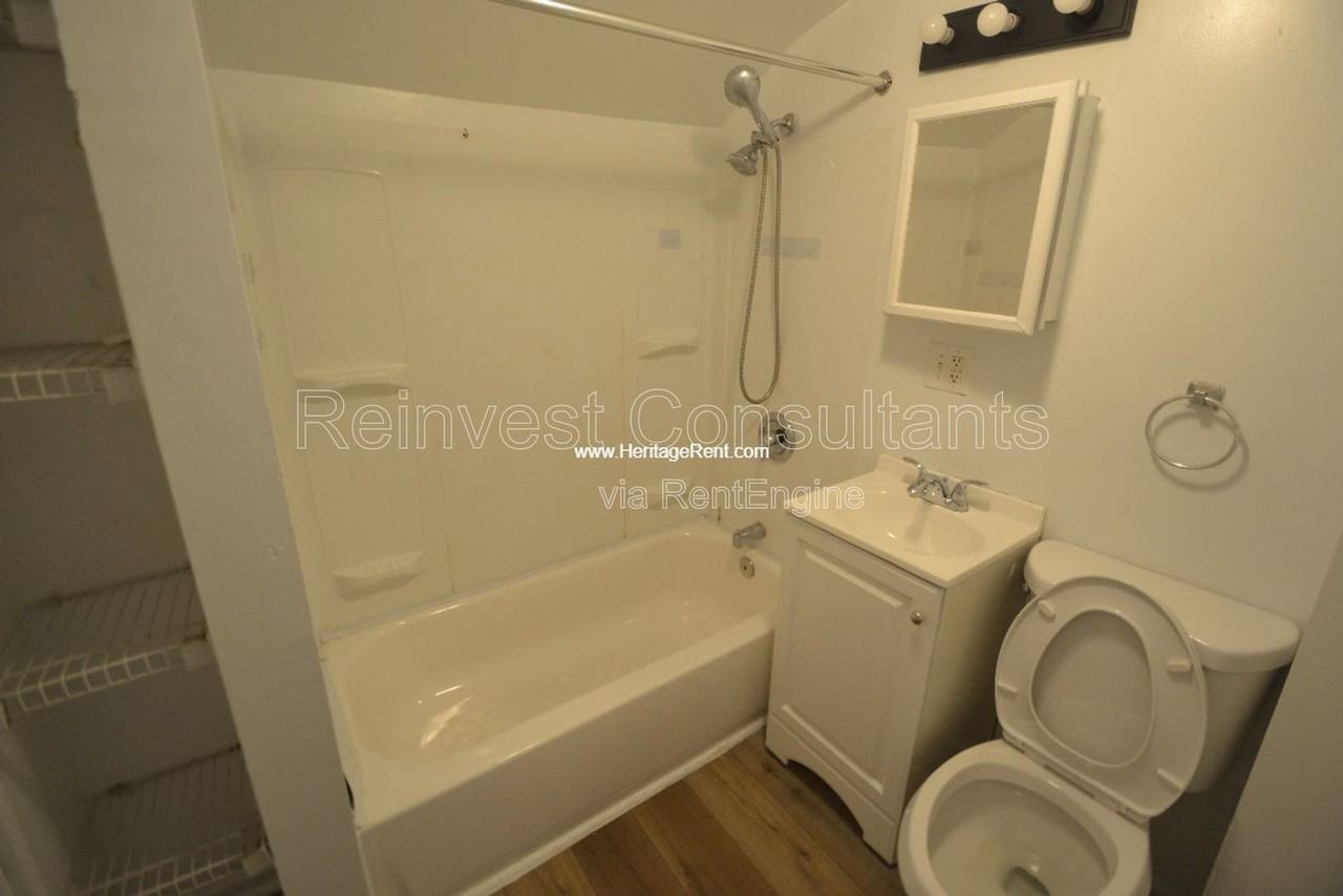 239 Forest Ave - Photo 6 of 10