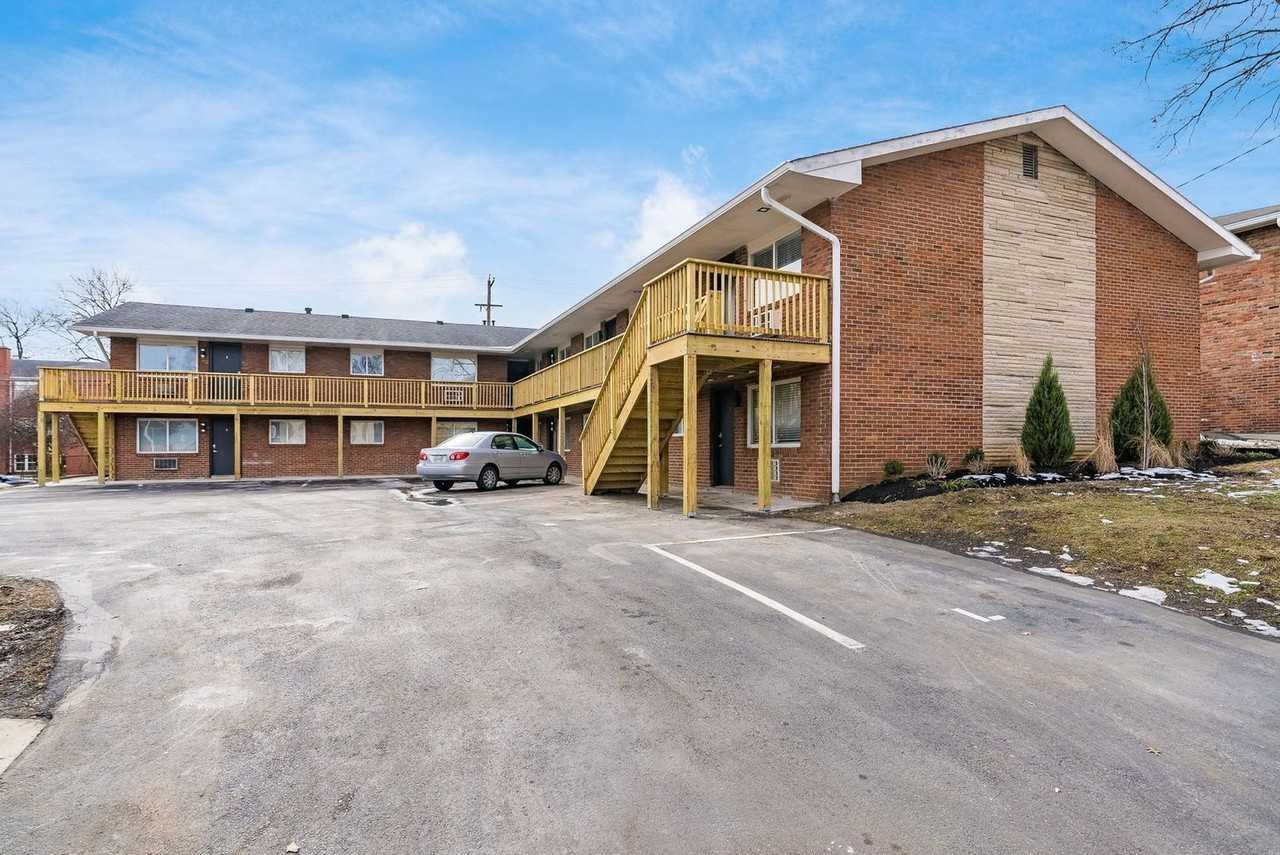 611 Riverview Dr #K - Photo 2 of 19