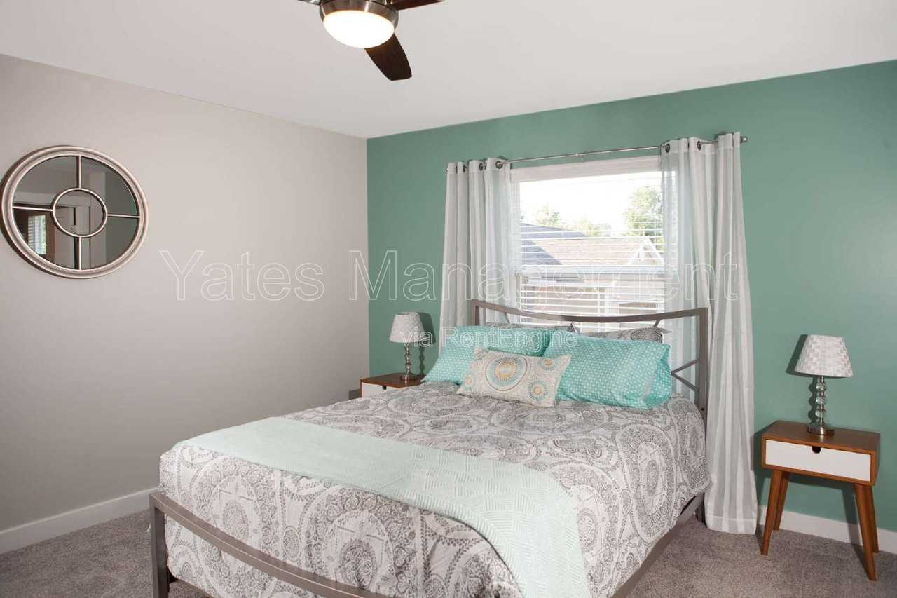 102 Potomac Dr - Photo 4 of 50