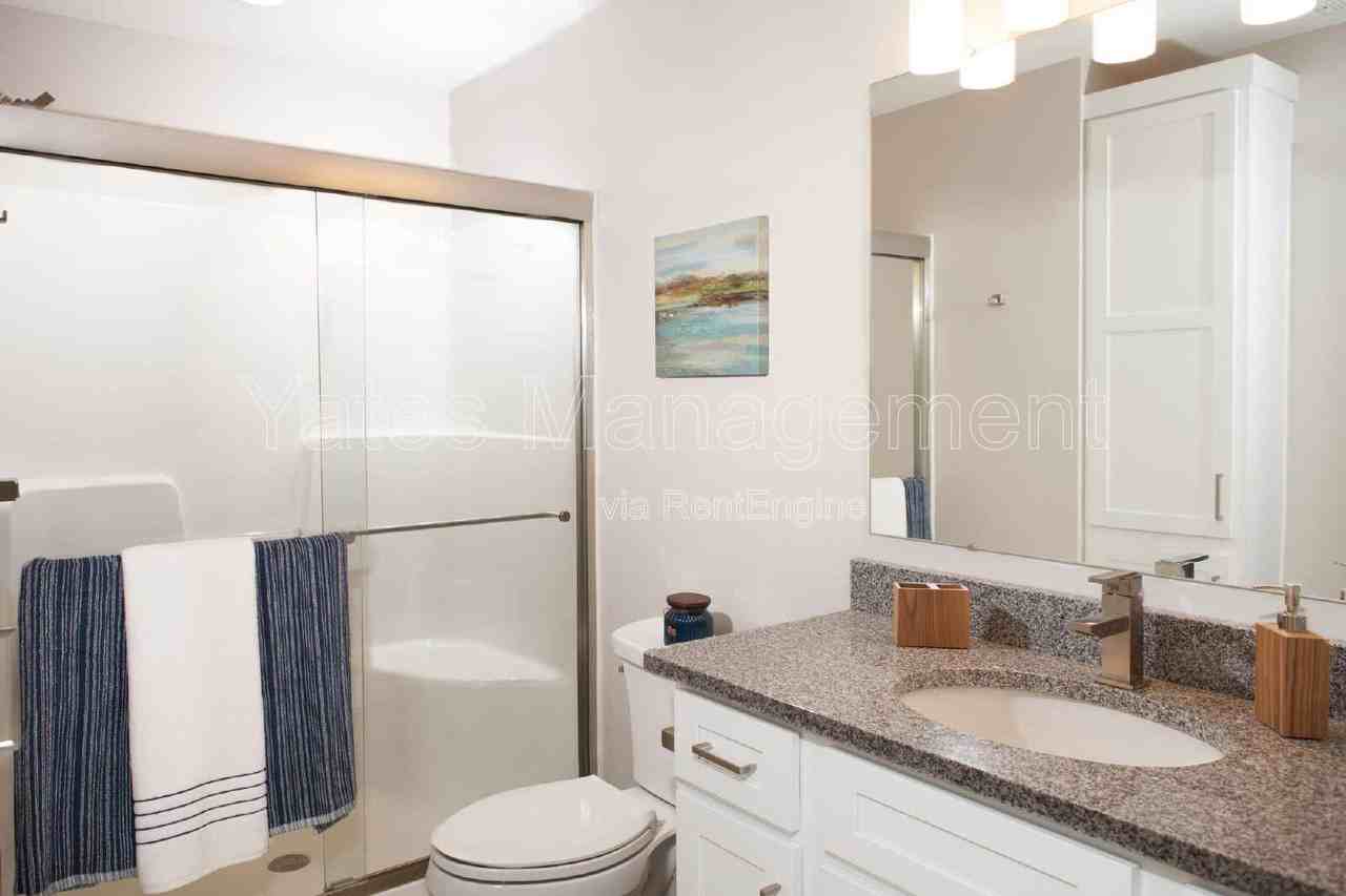 206 Colonial Dr - Photo 6 of 50