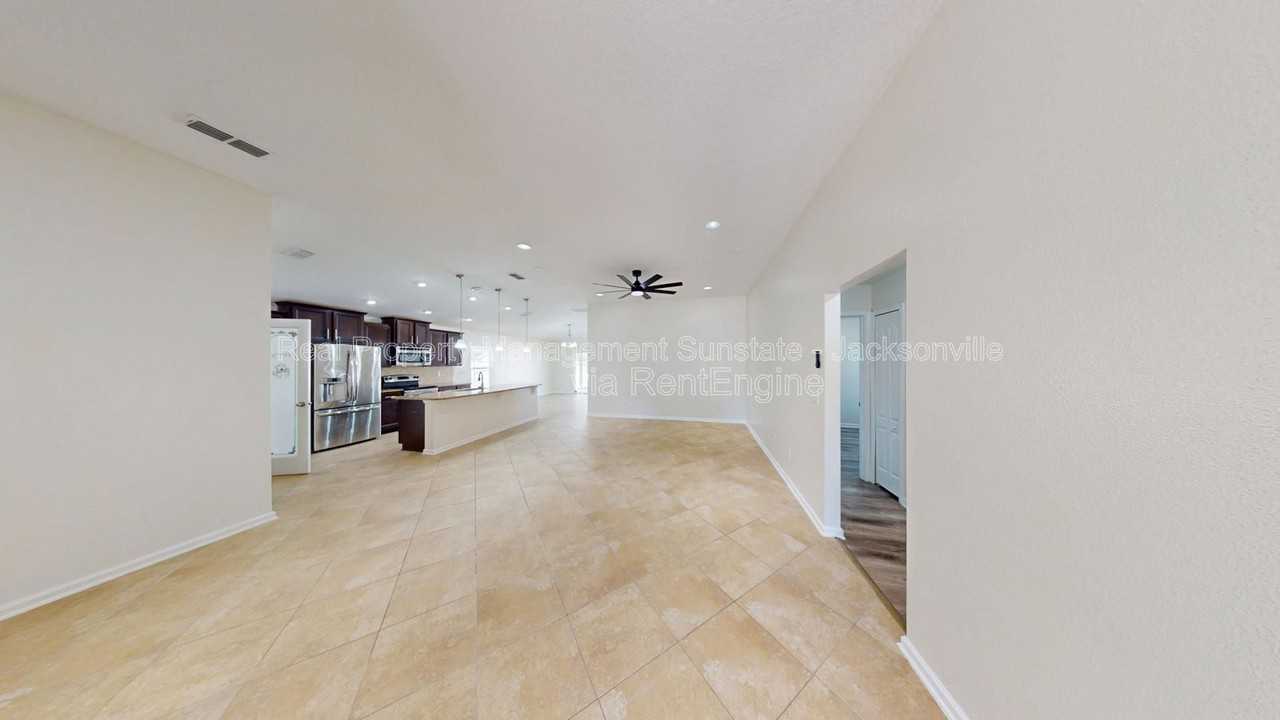 630 Glendale Ln - Photo 5 of 35