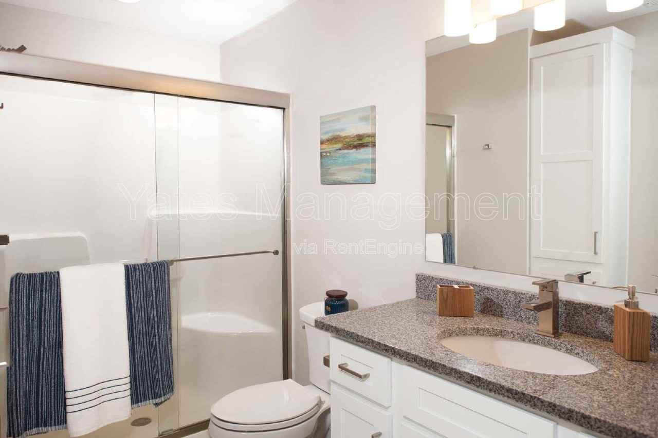 120 Potomac Dr #7 - Photo 6 of 50